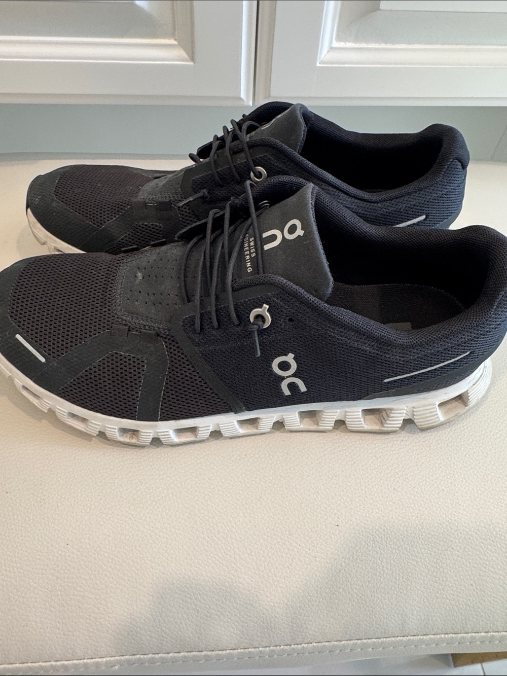 On Running Black and White Cloud Sneakers women’s